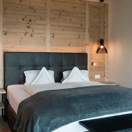 Hotel Alpenrose 3*
