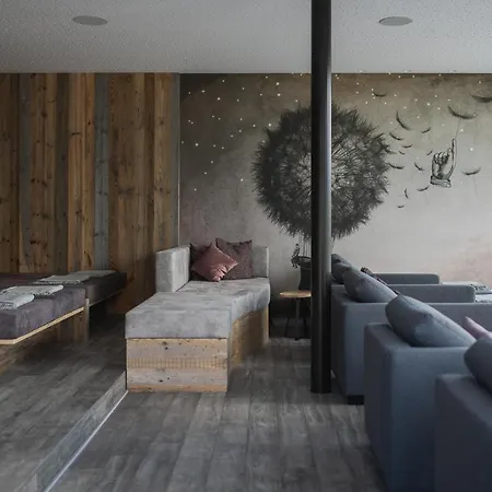 Alpenrose Hotel 3*